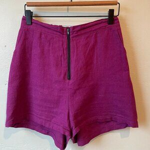 Pre-Owned. Field Day Fuchsia Linen Shorts. Size L.